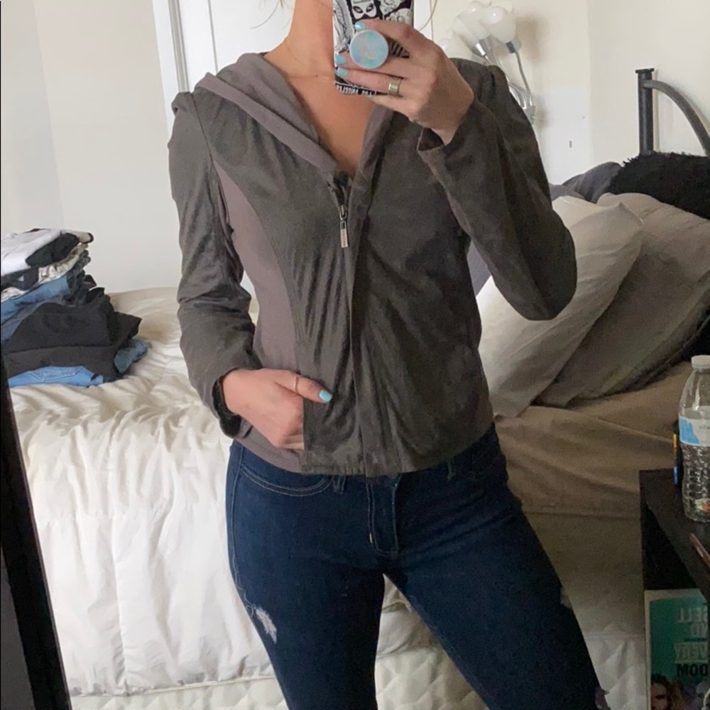 G by Guess sweater